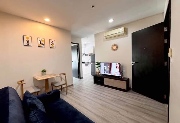 living room and room interior of Diamond Sukhumvit