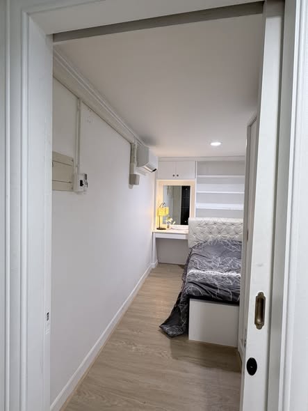 bedroom and room interior of Diamond Tower