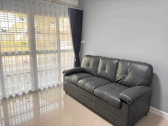living room of Doodee Eyelash Extensions