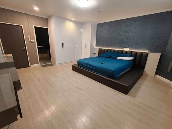 bedroom of Double DD House @MRT Sutthisan