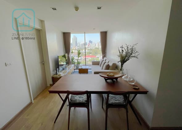 room interior of Downtown49