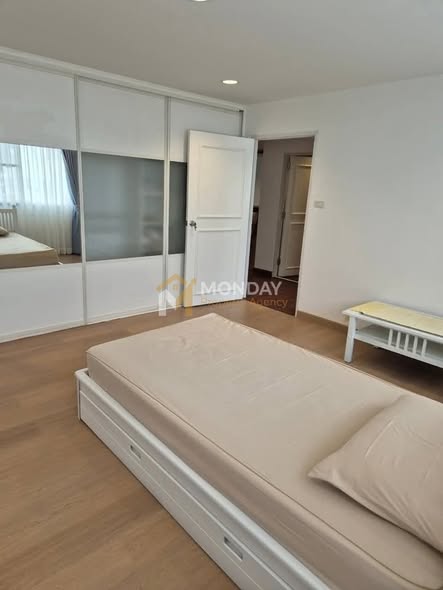 bedroom and room interior of DS Towers1