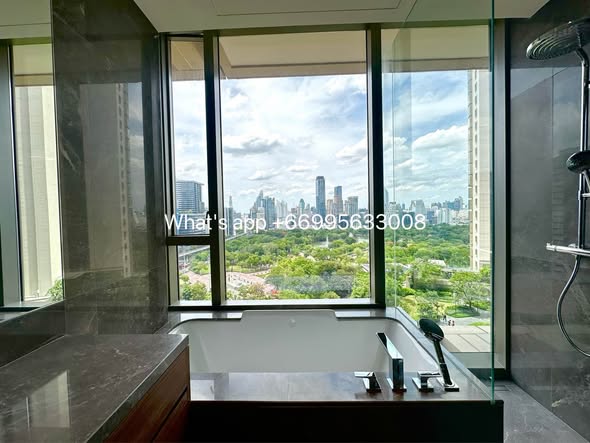 room interior of Dusit Central Park