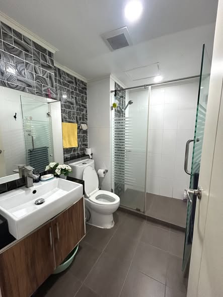 bathroom of Dusit Grand Park