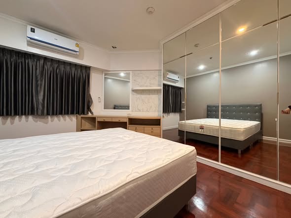 bedroom of East Tower Building