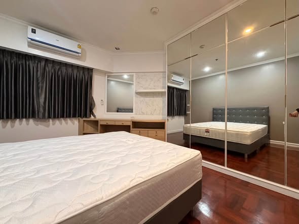 bedroom of East Tower Building