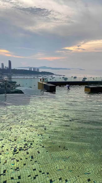 pool of Edge Central Pattaya