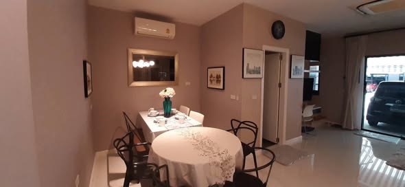 room interior of Eigen Premium Townhome
