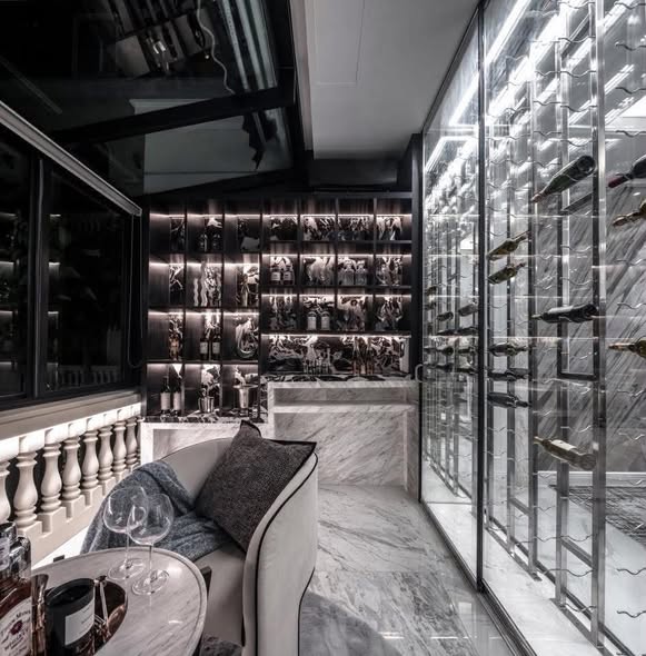 Ekamai Luxury Home