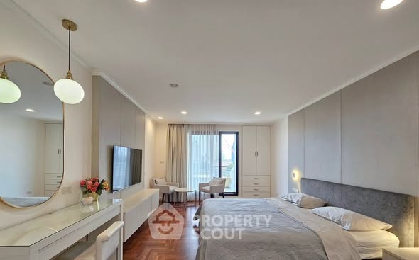 bedroom of Elegant 2 bedroom Central NaNa
