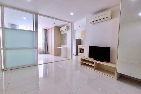 bedroom and room interior of ELEMENTS SRINAGARINDRA CONDO