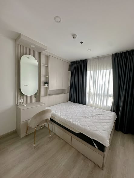 bedroom of Elio Sathorn-Wutthakat