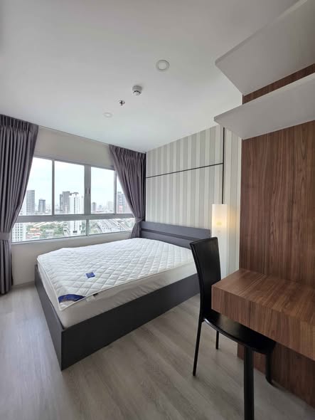 bedroom of Elio Sathorn-Wutthakat