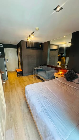 bedroom of Elio Sukhumvit 64