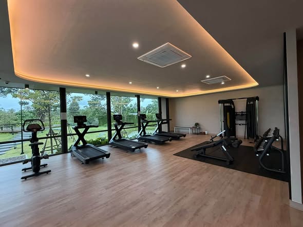 ENGEL HAUS โรงโป๊ะ-มอเตอร์เวย์7