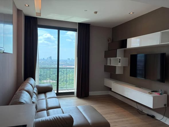 bedroom and living room of Equinox Phahol Vibha