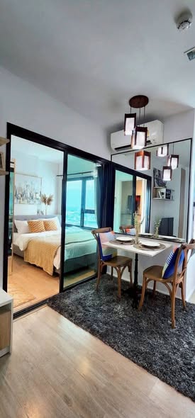 bedroom and room interior of Escent Ville Ayutthaya