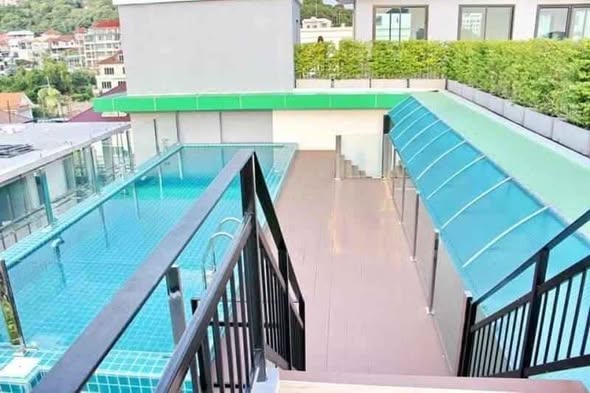 pool of Estanan Condo Pattaya
