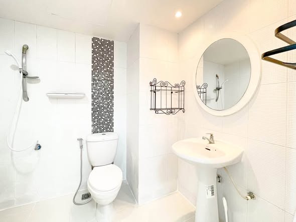 bathroom of Family Park Condominium (Fp Condo)