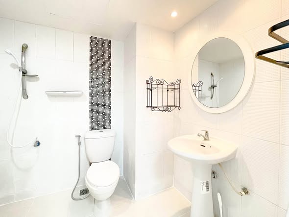 bathroom of Family Park Condominium (Fp Condo)