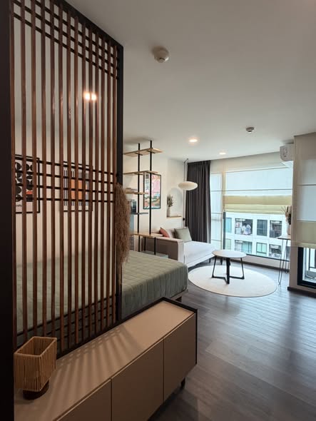 bedroom and room interior of FLEXI Sathon-Charoen Nakhon