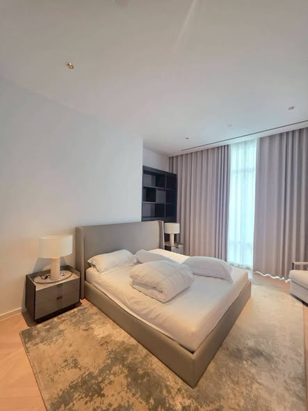 bedroom of Four Seasons Hotel Bangkok at Chao Phraya River