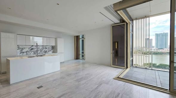 Four Seasons Private Residences