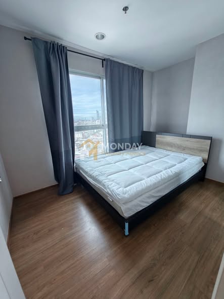 bedroom of Fuse Chan Sathorn