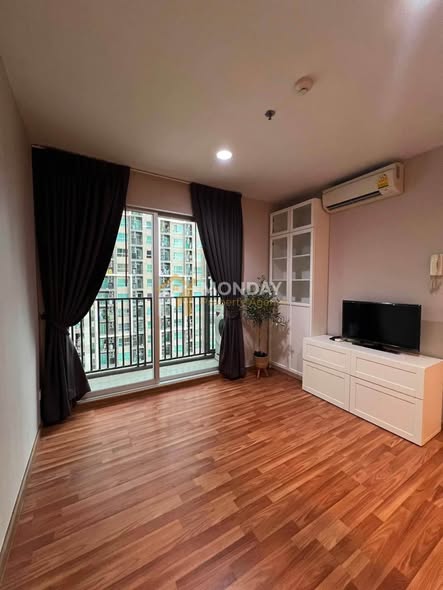 bedroom of Fuse Chan Sathorn