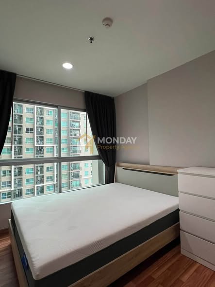 bedroom of Fuse Chan Sathorn