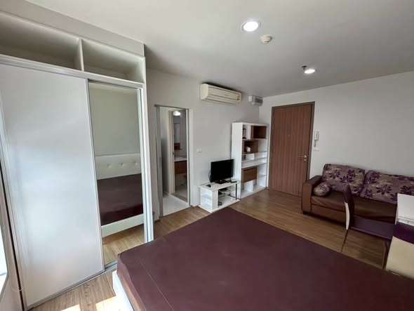 bedroom of Fuse Chan Sathorn