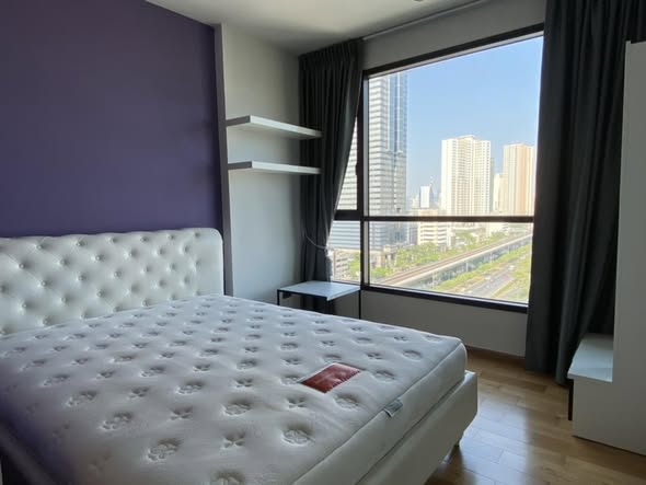 bedroom of Fuse Sathon-Taksin