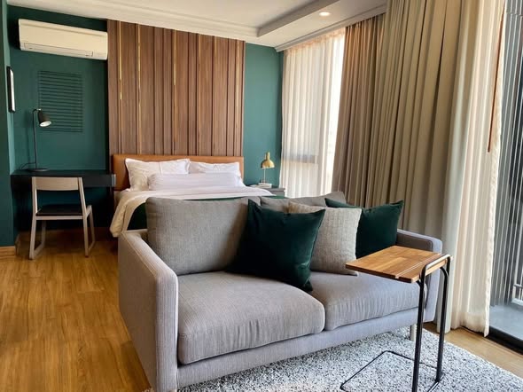 bedroom and room interior of FYNN Aree