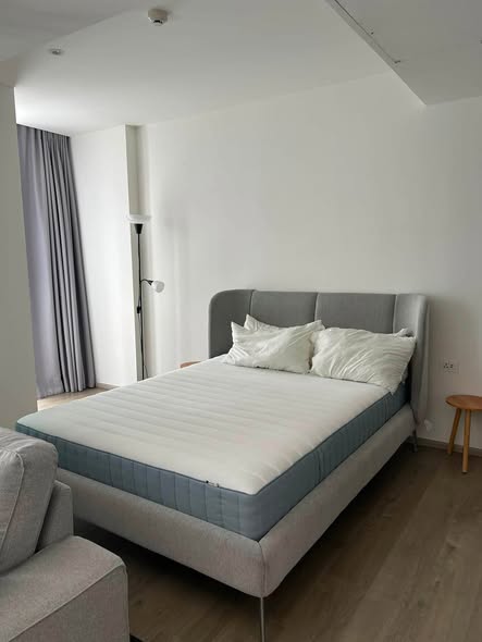 bedroom of Fynn Asoke