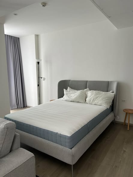 bedroom of Fynn Asoke