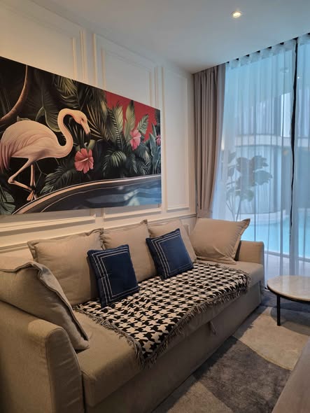 living room and bedroom of Fynn Asoke