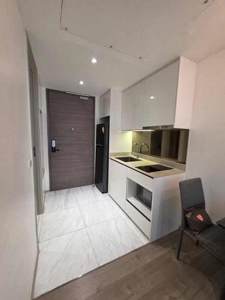room interior and kitchen of Fynn Asoke