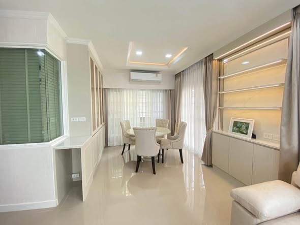 bedroom and living room of Golden Neo, Sukhumvit LaSalle