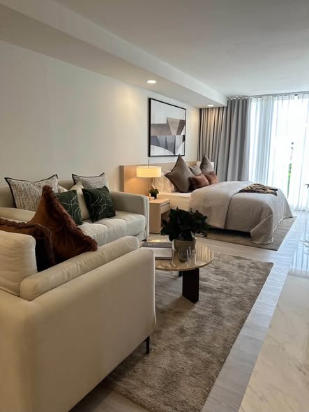 bedroom and living room of Golden Town Sukhumvit-Bearing Station