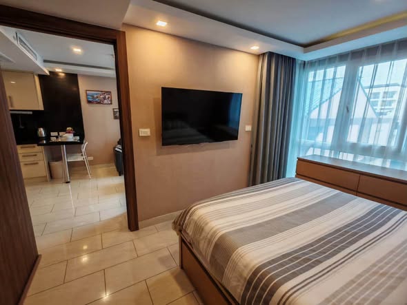 bedroom of Grand Avenue Residence condominium Pattaya