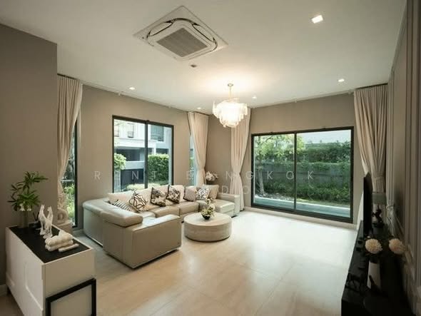 bedroom and living room of Grand Bangkok Boulevard Sukhumvit – Srinakarin
