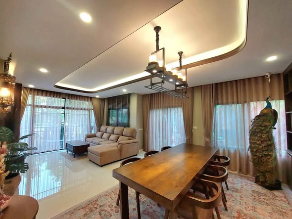Grand Britania Rama 9 – Krungthepkreetha