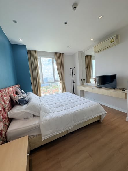 bedroom of Grande Caribbean Condo