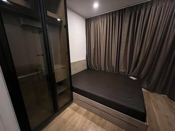 bedroom and room interior of Groove Ratchada-Rama 9