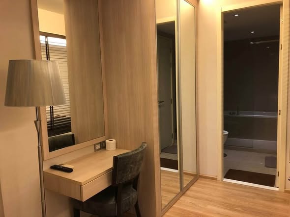 bedroom and room interior of H Sukhumvit 43 Condominium