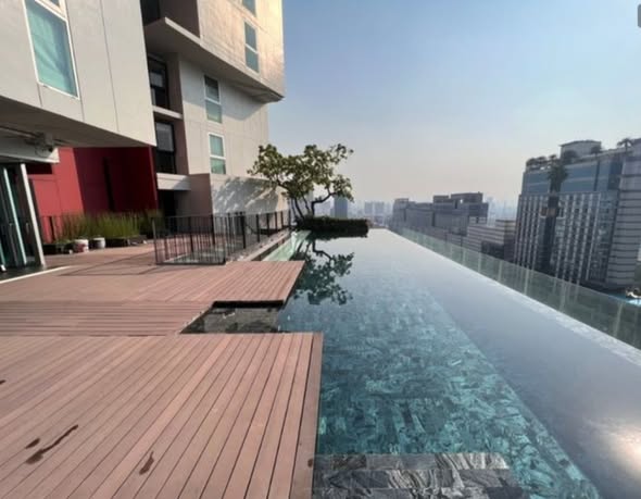 pool of Haus 23 Condo