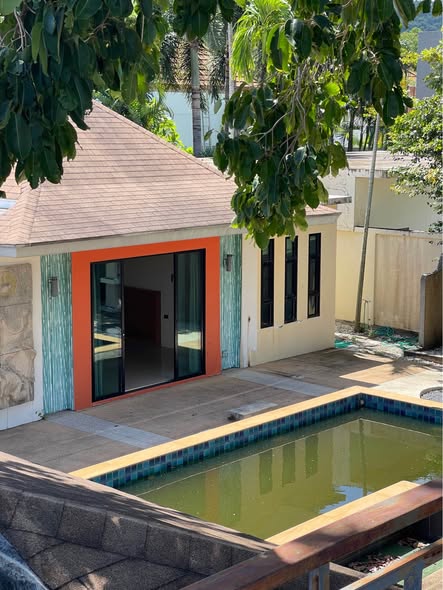 pool of Heritage Prime land for sale