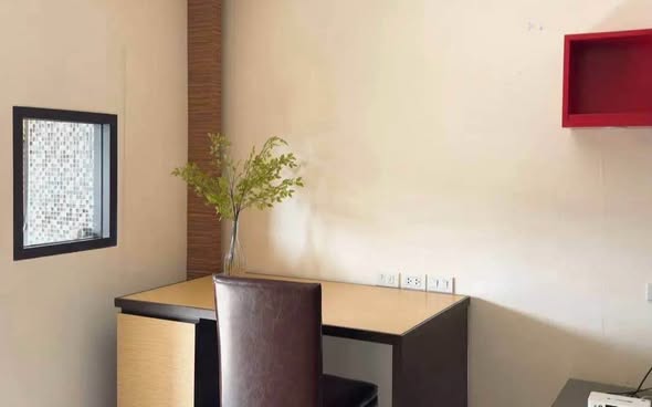 room interior of Hillside Condo 2