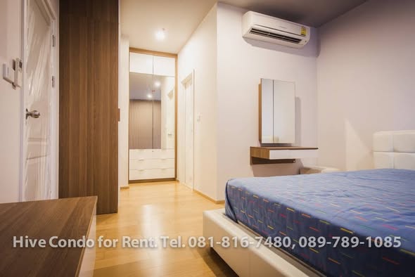 bedroom of Hive Sathorn