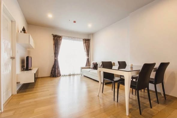 living room of Hive Sathorn